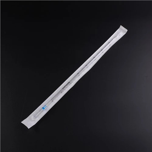 Pipetas de vidrio transparente para uso en laboratorio